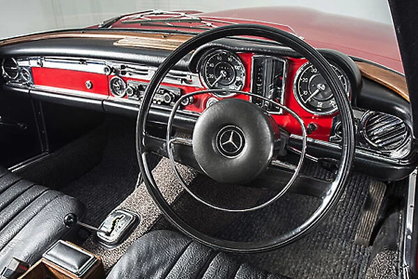 Mercedes-Benz 280SL Pagoda (studio) 1969 Red