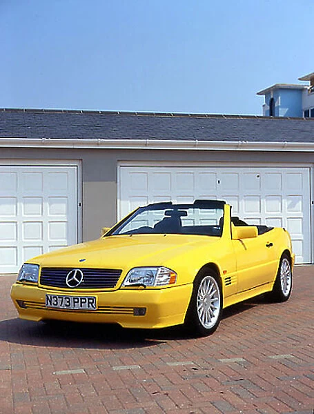 Mercedes-Benz 500SL AMG, 1996, Yellow