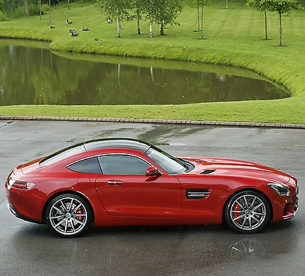 Mercedes-Benz AMG GT-S 2015 Red