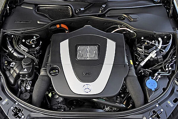 Mercedes-Benz S400 Hybrid Saloon