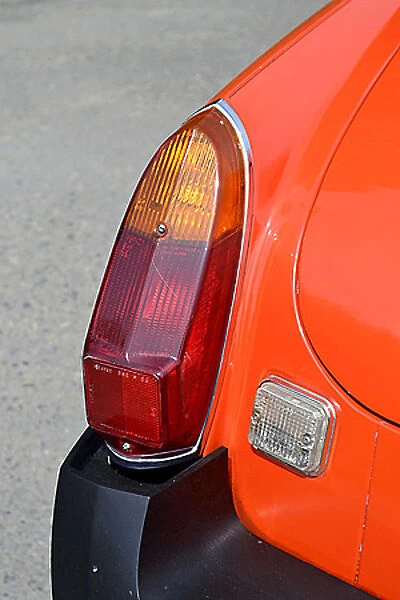 MG MGB Roadster, 1980, Orange
