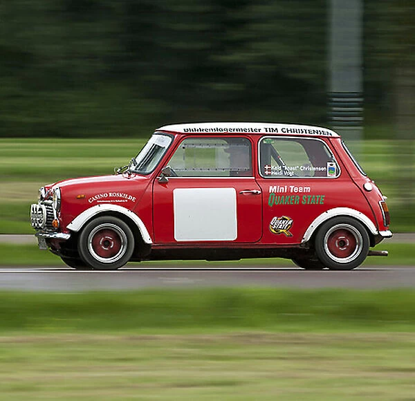 Mini Classic (rally) 1977 Red & white