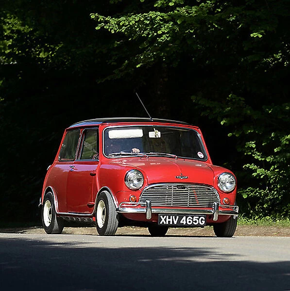 Mini Coopers 1969 red