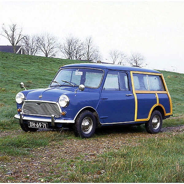 Mini Countryman 1966 Blue