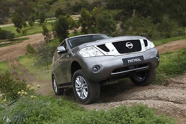 Nissan Patrol, 2010, Silver