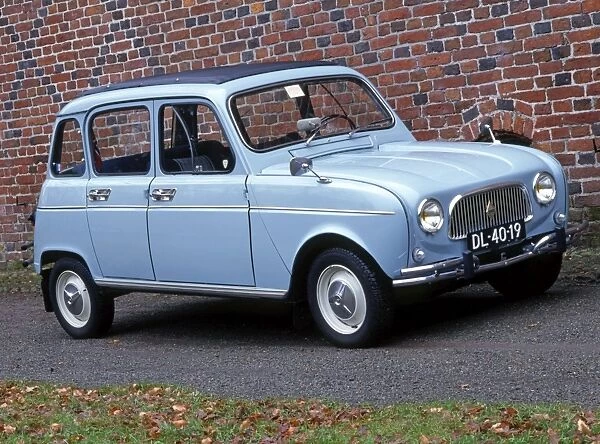 Renault 4 French