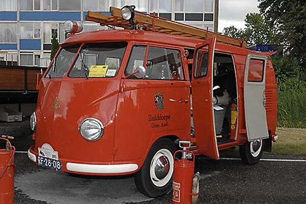 Volkswagen VW T1 Classic Kombi Fire Service