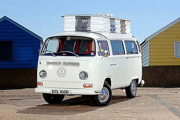 VW Volkswagen Bay Camper van 1972 White