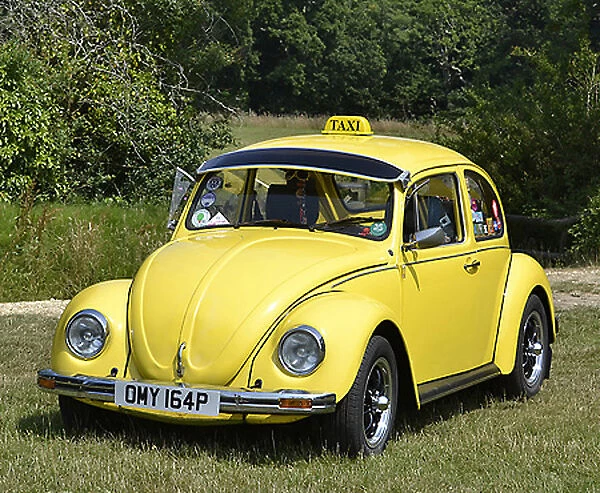 VW Volkswagen Beetle Classic Beetle 1200 (Taxi), 1975, Yellow