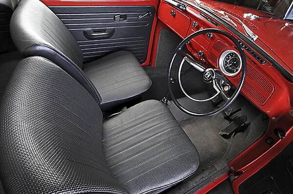 VW Volkswagen Classic Beetle 1302-S (studio) 1970 Red
