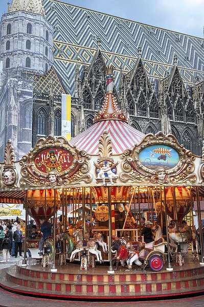 Europe, Austria, Vienna, carousel, St. Stephens Cathedral
