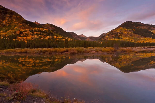 USA, Colorado, Rocky Mountains, Gunnison National Forest. Autumn reflection on the Slate River