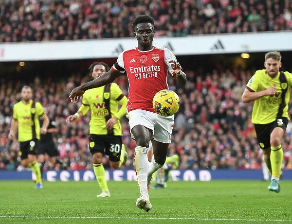 Arsenal's Bukayo Saka in Action: Arsenal vs. Burnley (2023-24)
