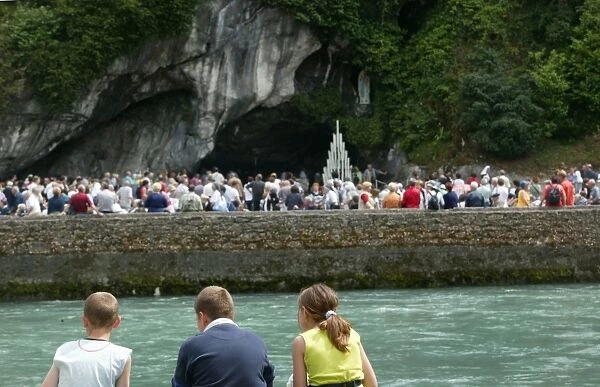 Lourdes sanctuary and the Gave of Pau river