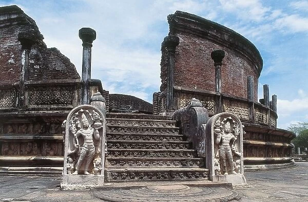 Sri Lanka, Polonnaruwa, Vatadage or Circular relic house