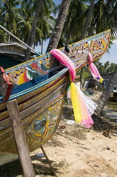 Thailand, Saiburi, painted bow of a kolae boat, close-up