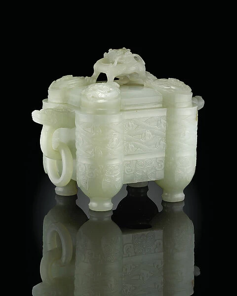 Archaistic vessel and cover, Tulu, Qianlong Period (1736-95) (pale celadon jade