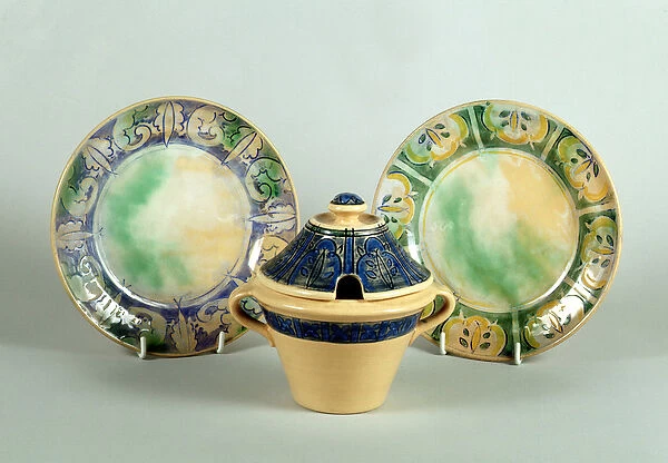 Doulton side plates and jam pot, c. 1930 (ceramic)