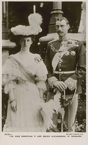 King Christian X and Queen Alexandrine of Denmark (b  /  w photo)