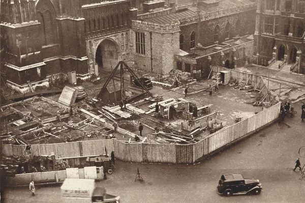 Erecting the annexe to Westminster Abbey in advance of King George VIs coronation, 1937