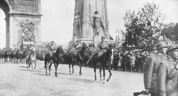 General Montuori and Italian troops during the victory parade, Paris, France, 14 July 1919
