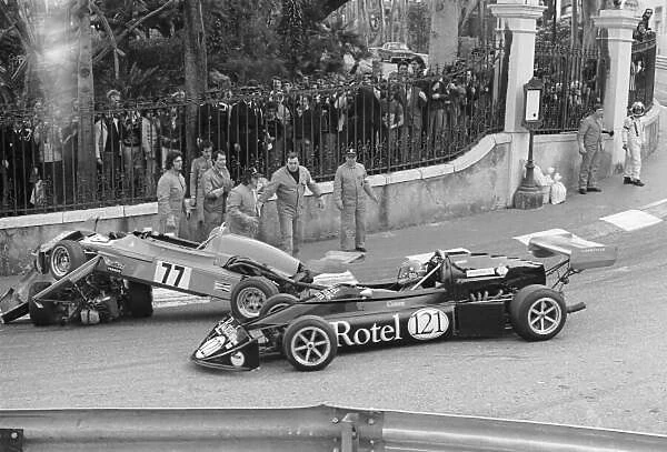 Formula 3. Tony Brise (GBR) in his Modus F3 tangles with Alex Ribeiro 