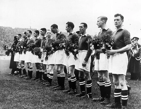 13th November 1945. Chelsea vs. Moscow Dynamo. OPS: Chelsea line up