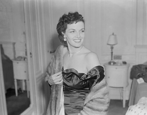 Film Star Jane Russell arrives in England October 1949 020234  /  2