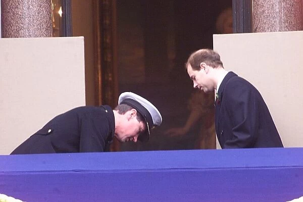 Tim Laurence Prince Edward help Princess Beatrice November 1999 after she faints during