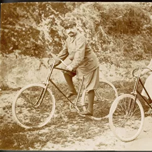 Two Cyclists (Photo)