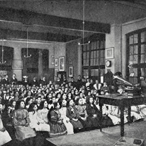Old Castle Street School, London - Children Listen to Gramop