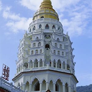 Exterior of the Ban Po Tha Pagoda (Ten thousand Buddhas)