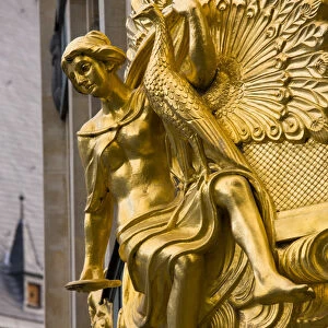 Germany, Saxony, Leipzig, Gold statue details on Commerzbank building
