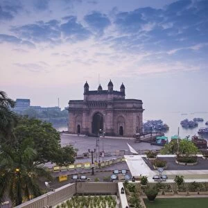 India, Maharashtra, Mumbai, View of Gateway of India