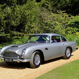 Aston Martin DB5 1965 Silver