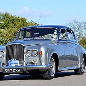 Bentley S3 Saloon 1963 Silver & blue