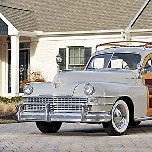 Chrysler Town & Country Sedan (Woodie), 1948, Grey
