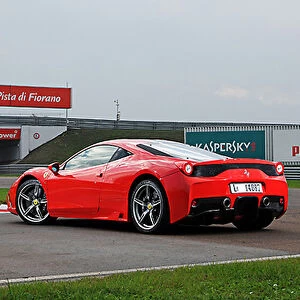 Ferrari 458 Speciale, 2013, Red, with stripes