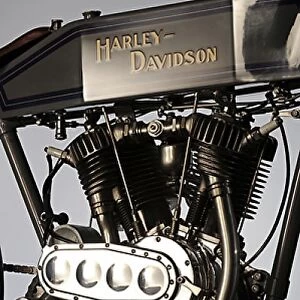 Harley Davidson V-Twin Racer (8-valve), 1916, Grey