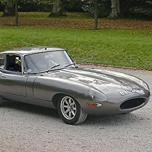 Jaguar E-Type 4. 2, 1961, Grey