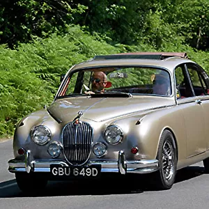 Jaguar Mk.2 2.5-litre 1966 Gold metallic