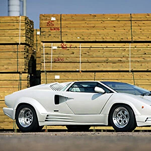 Lamborghini Countach 25th Anniversary 1989 White