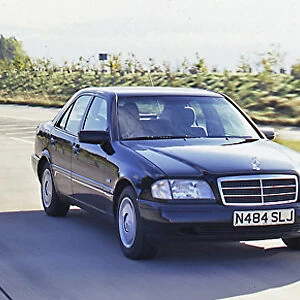 Mercedes-Benz 190E (moving: tracking shots), 1995, Black