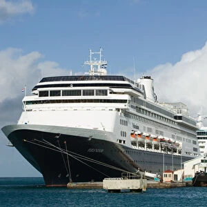 ABC Islands - ARUBA - Oranjestad: Morning View of the Cruise Ship Terminal