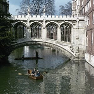 CAMBRIDGE UNIVERSITY. Bridge of Sighs, St. Johns College