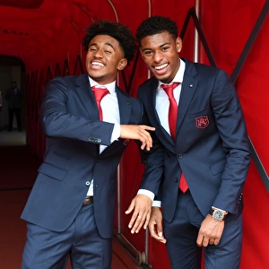 Arsenal Tunnel: Reiss Nelson and Jeff Reine-Adelaide Pre-Match (2017-18)