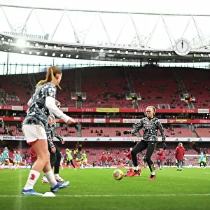 Arsenal Women vs Chelsea Women: Frida Maanum and Team Warm-Up at Emirates Stadium (2023-24 Barclays Women's Super League)