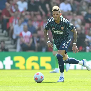 Ben White in Action: Southampton vs Arsenal (2021-22 Premier League)