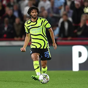Mohamed Elneny in Action: Arsenal Overpowers Brentford in Carabao Cup Clash, 2023-24