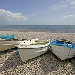 Great Britain, England, Devon, Budleigh Salterton, fishing boats on pebble beach